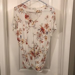 Maurices Floral short sleeve twist front, size large